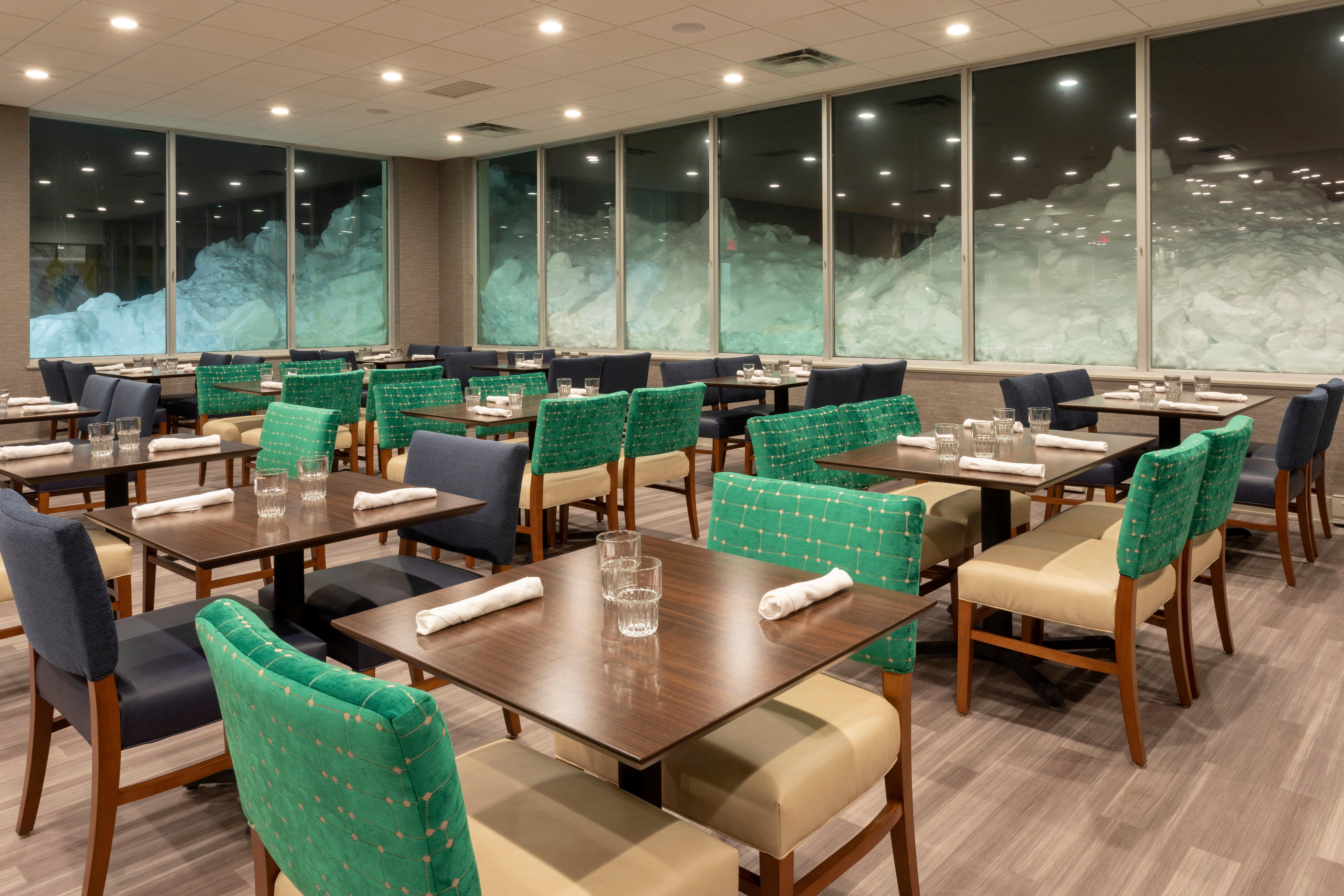 Holiday Inn Marquette By Ihg Exterior photo