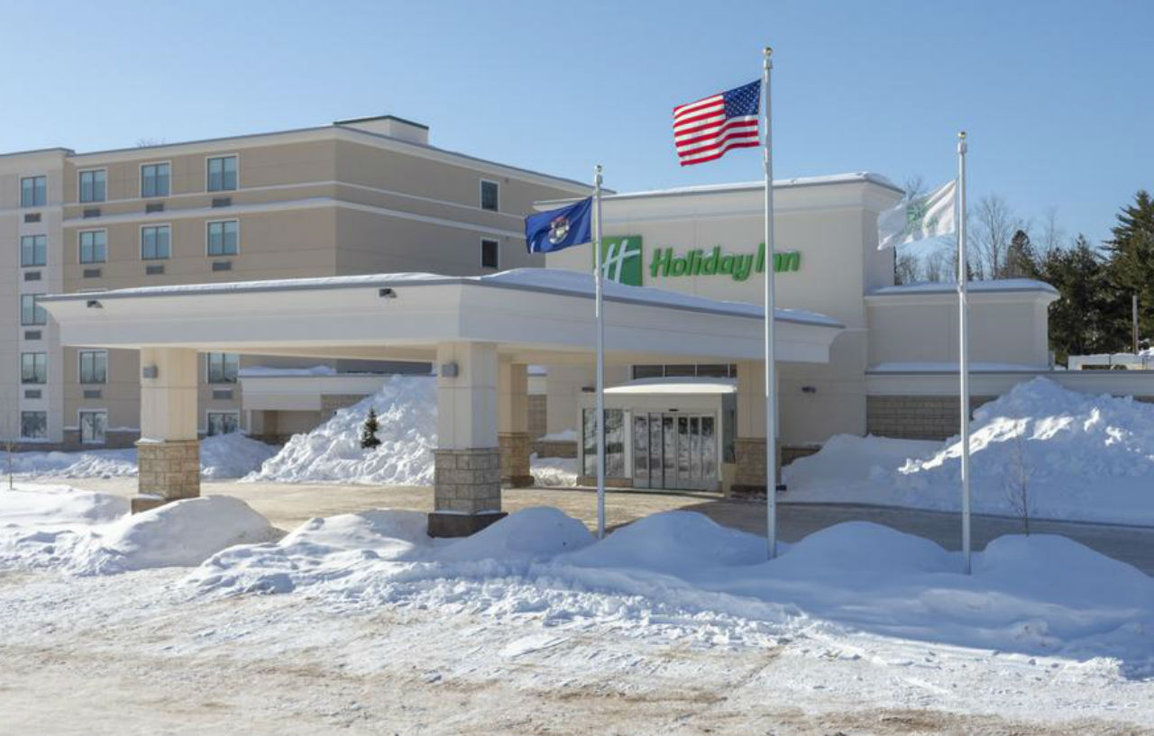 Holiday Inn Marquette By Ihg Exterior photo